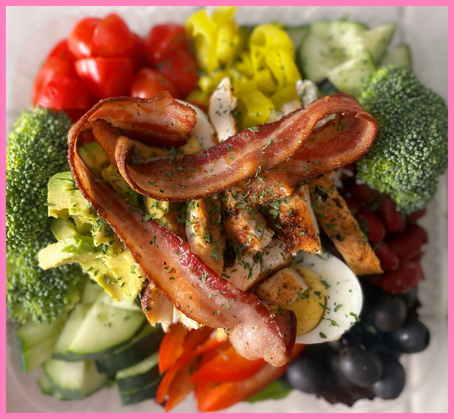 CHICKEN BREAST DELUXE SALAD