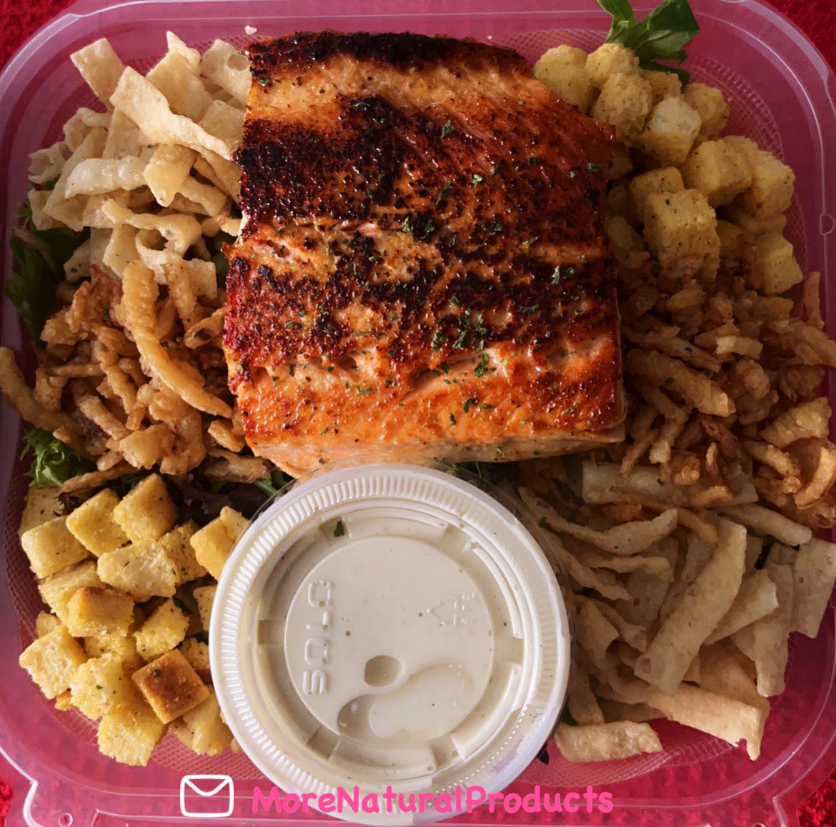 SALMON DELUXE SALAD
